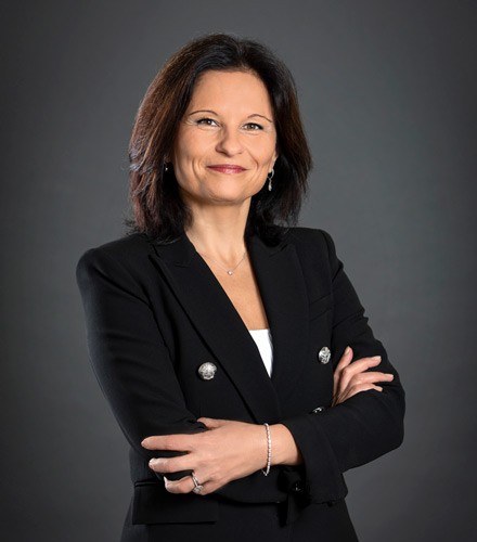 Dr. Raluca Dinu